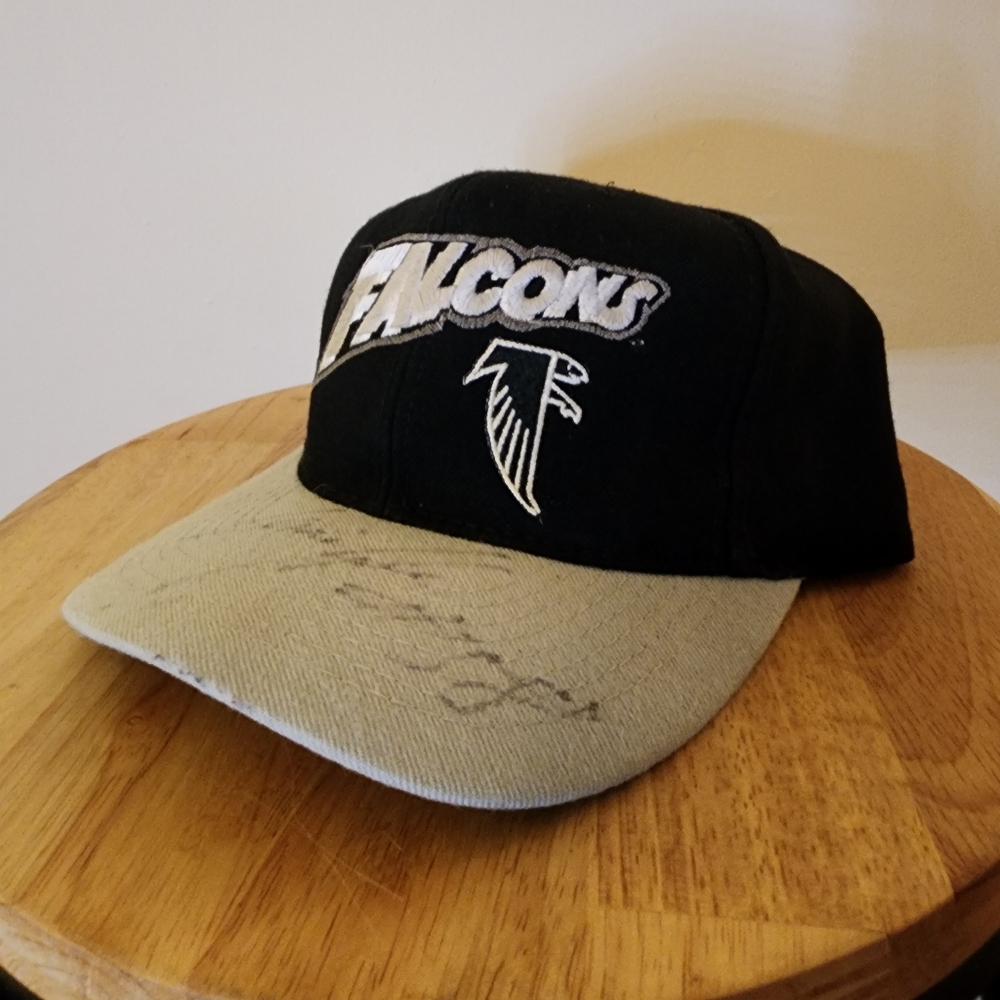 Rare autographed Vintage 90's Atlanta Falcons Snapback Hat Bye American Needle